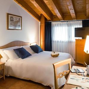 Kamer met een King Size Bed